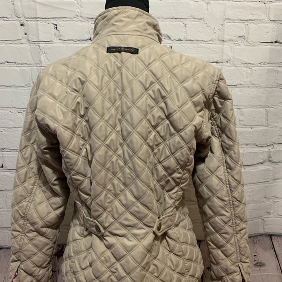 SOLD!✅ ARIAT Women’s Quilted Beige Zip Up Jacket Size Small - Picture 4 of 12